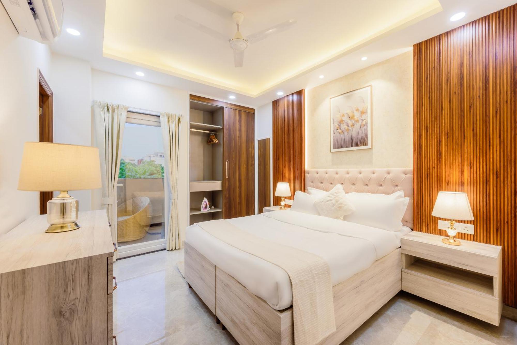 Kyomi Service Apartments คูร์เคาน์ ภายนอก รูปภาพ