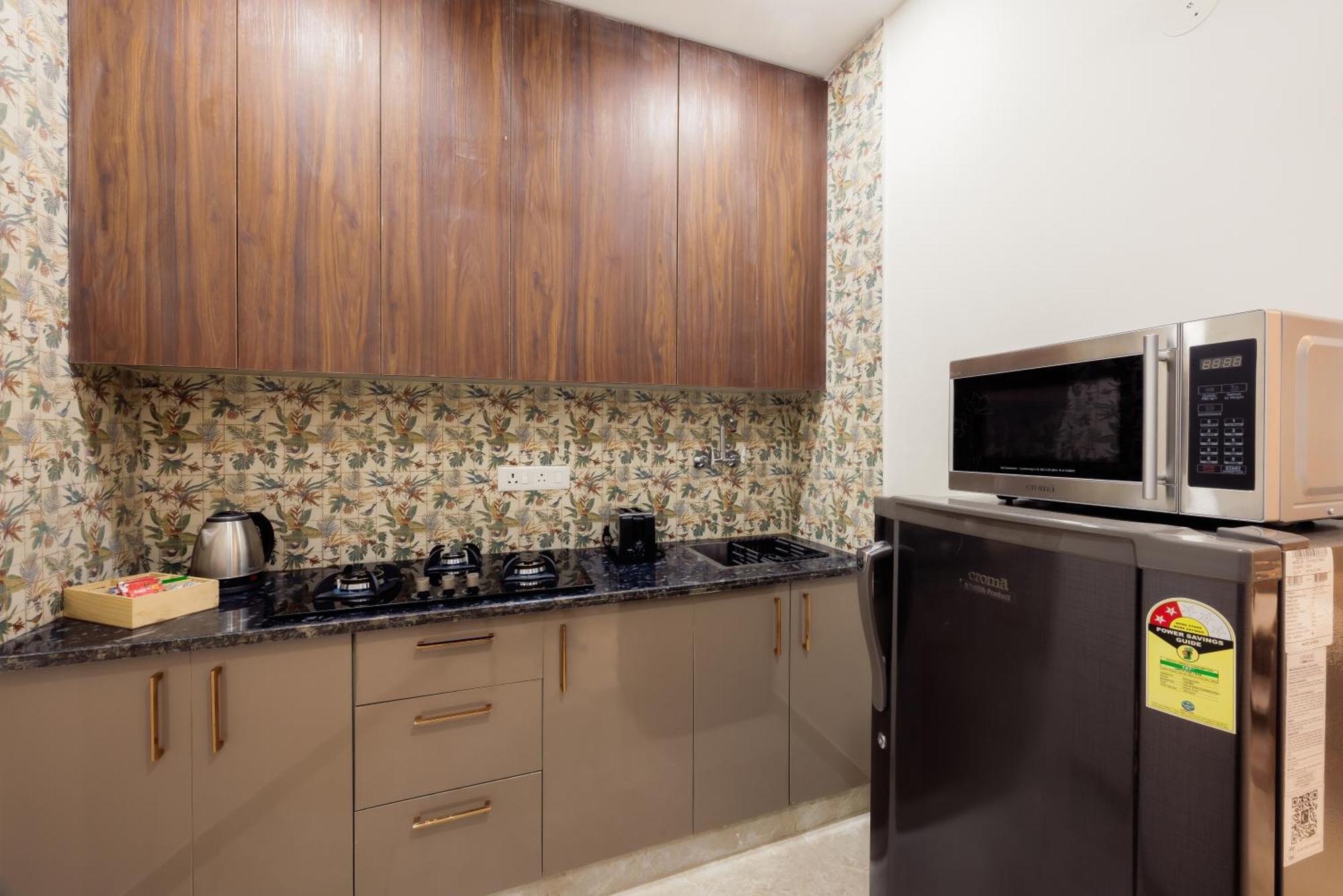 Kyomi Service Apartments คูร์เคาน์ ภายนอก รูปภาพ