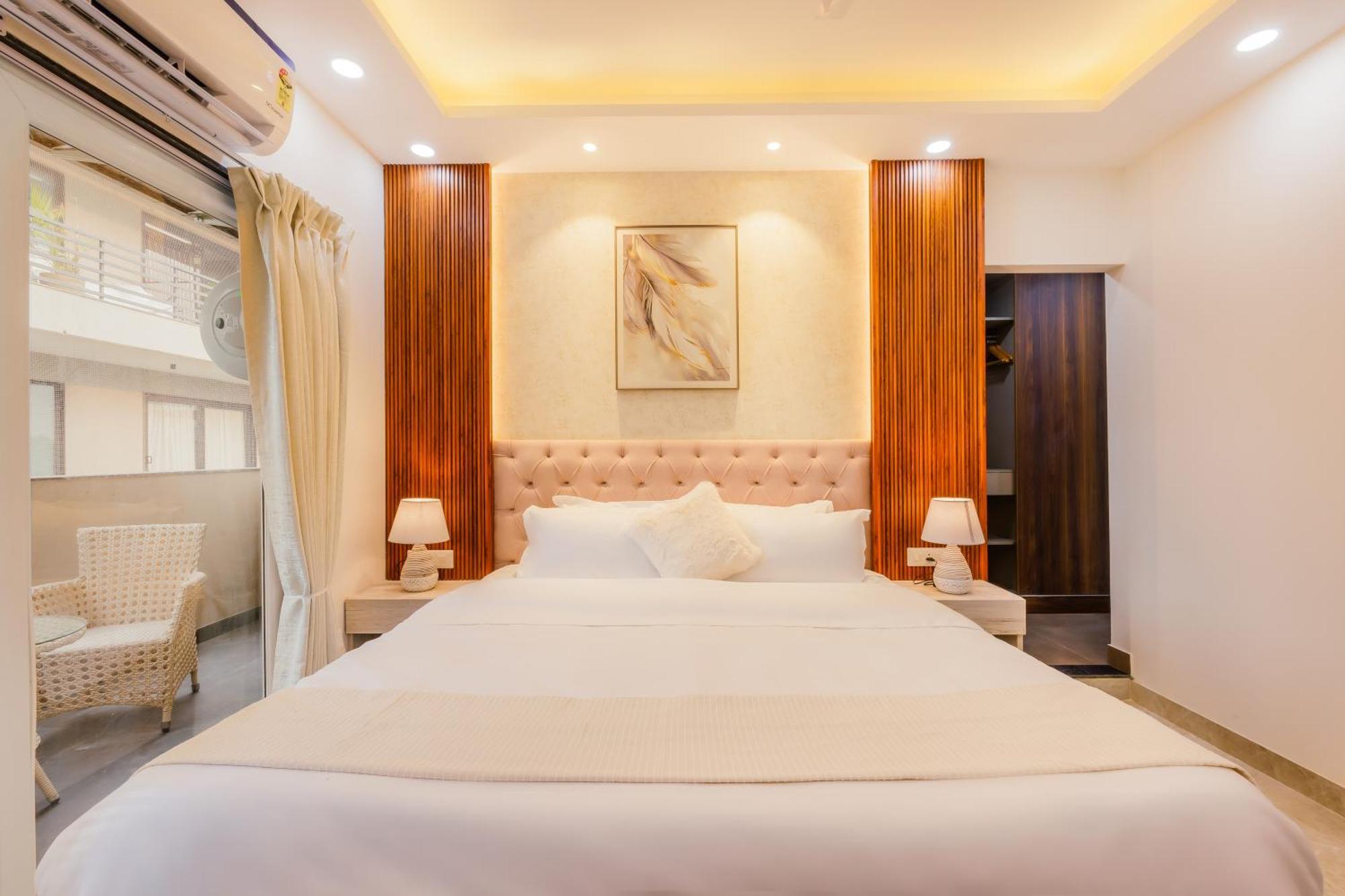 Kyomi Service Apartments คูร์เคาน์ ภายนอก รูปภาพ