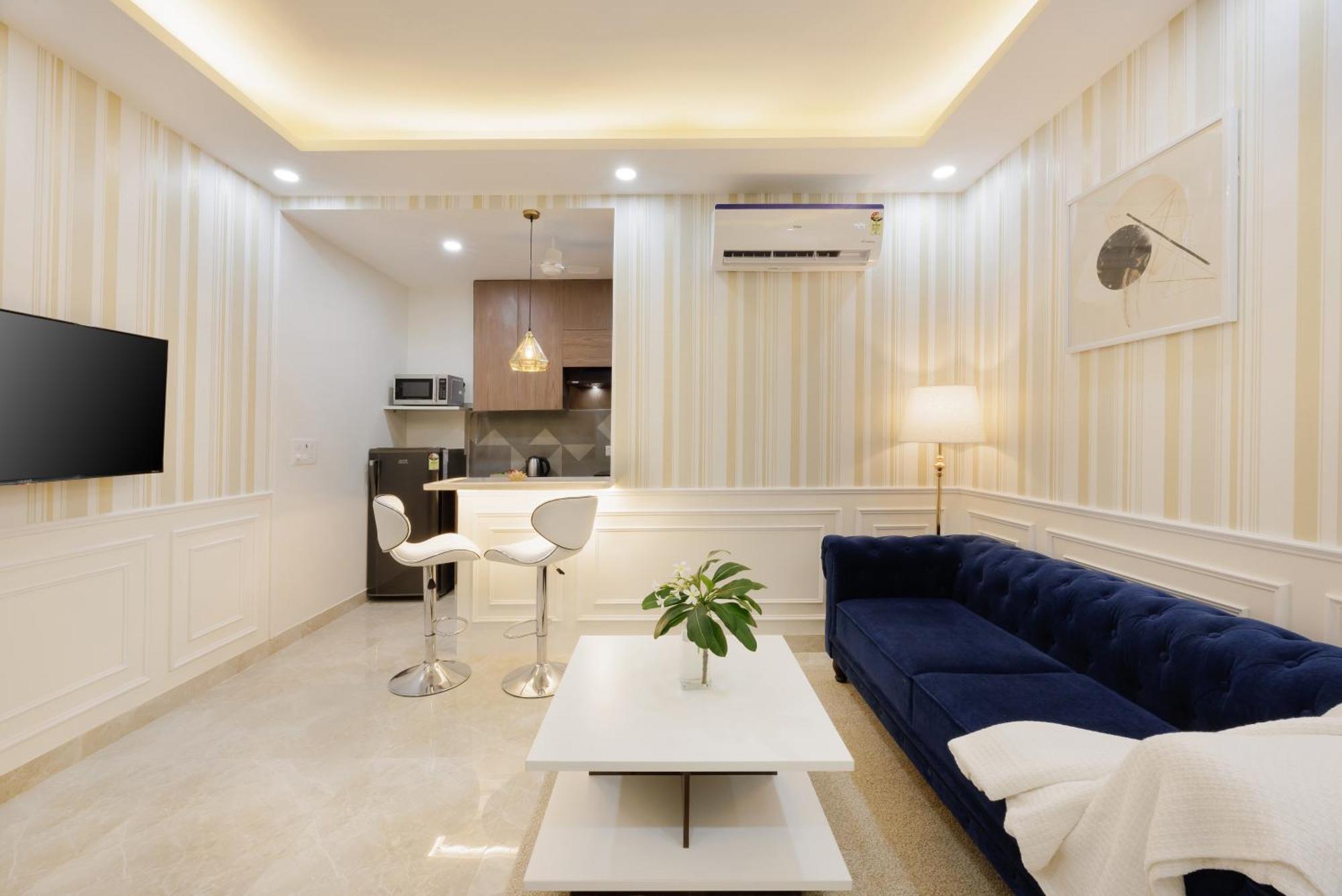 Kyomi Service Apartments คูร์เคาน์ ภายนอก รูปภาพ