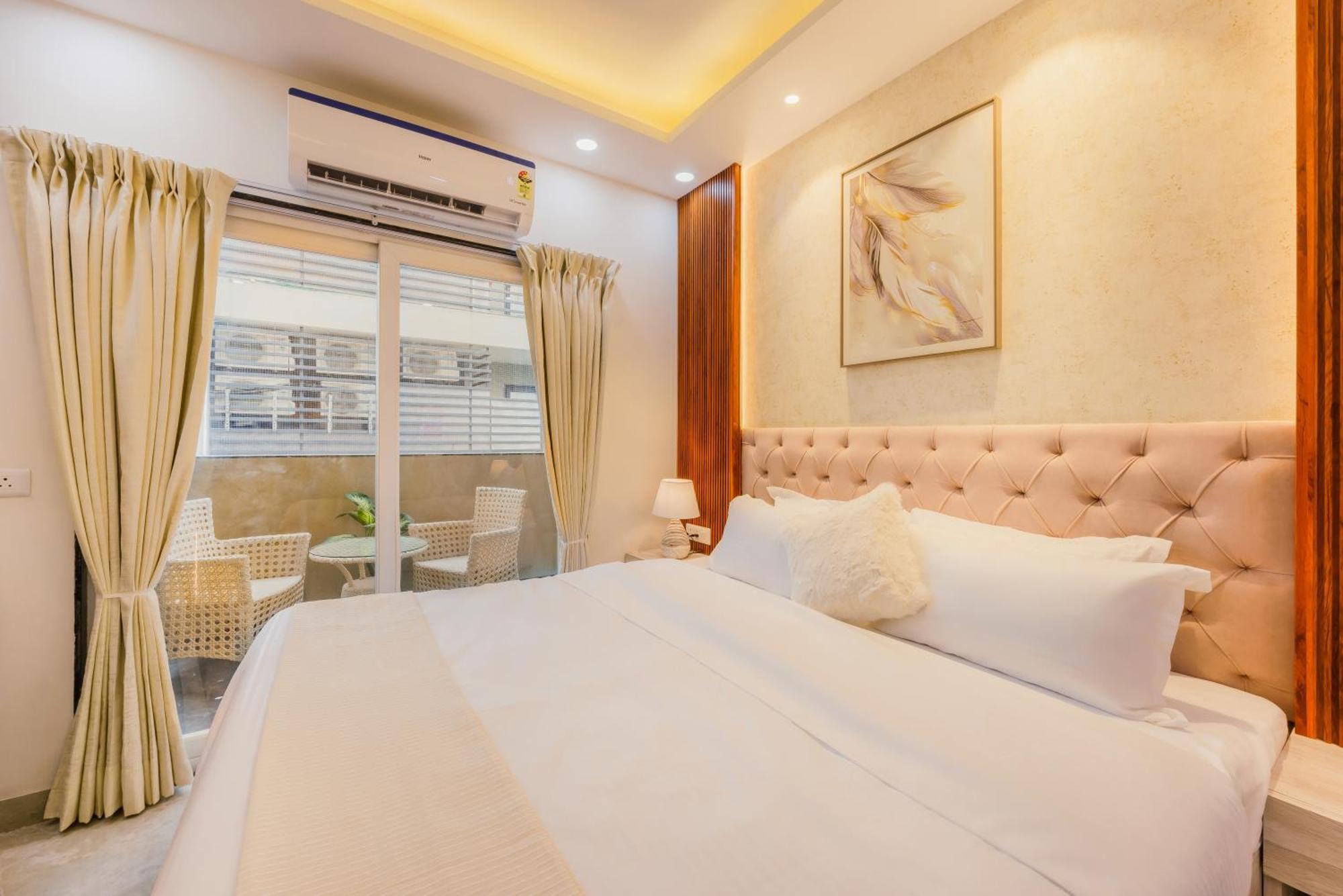Kyomi Service Apartments คูร์เคาน์ ภายนอก รูปภาพ